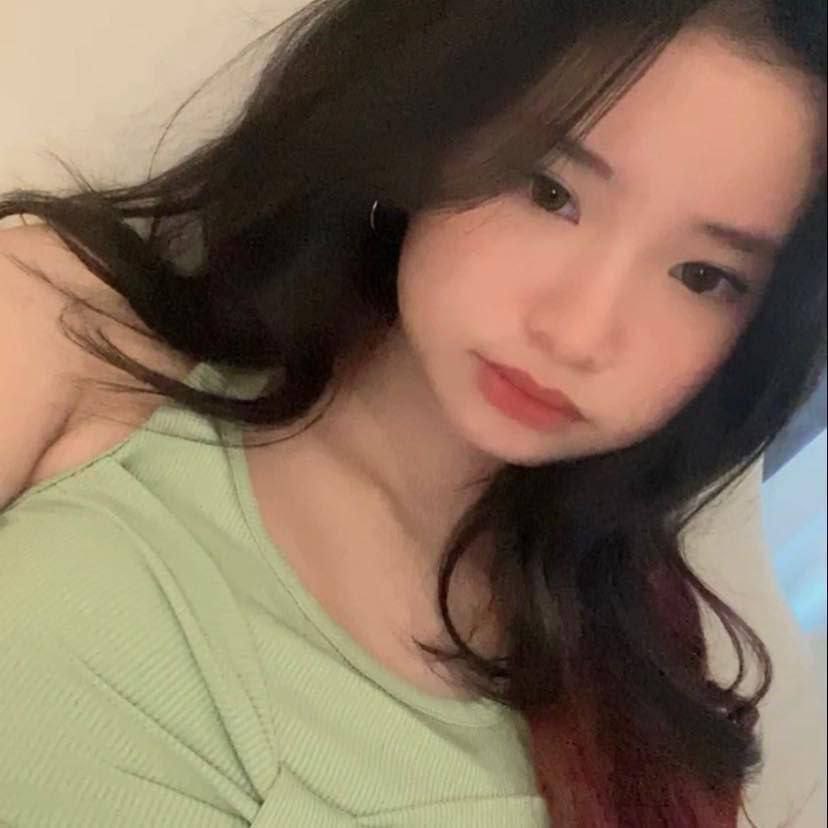 စောက်ရမ်းထန်နေတဲ့ အချောလေး