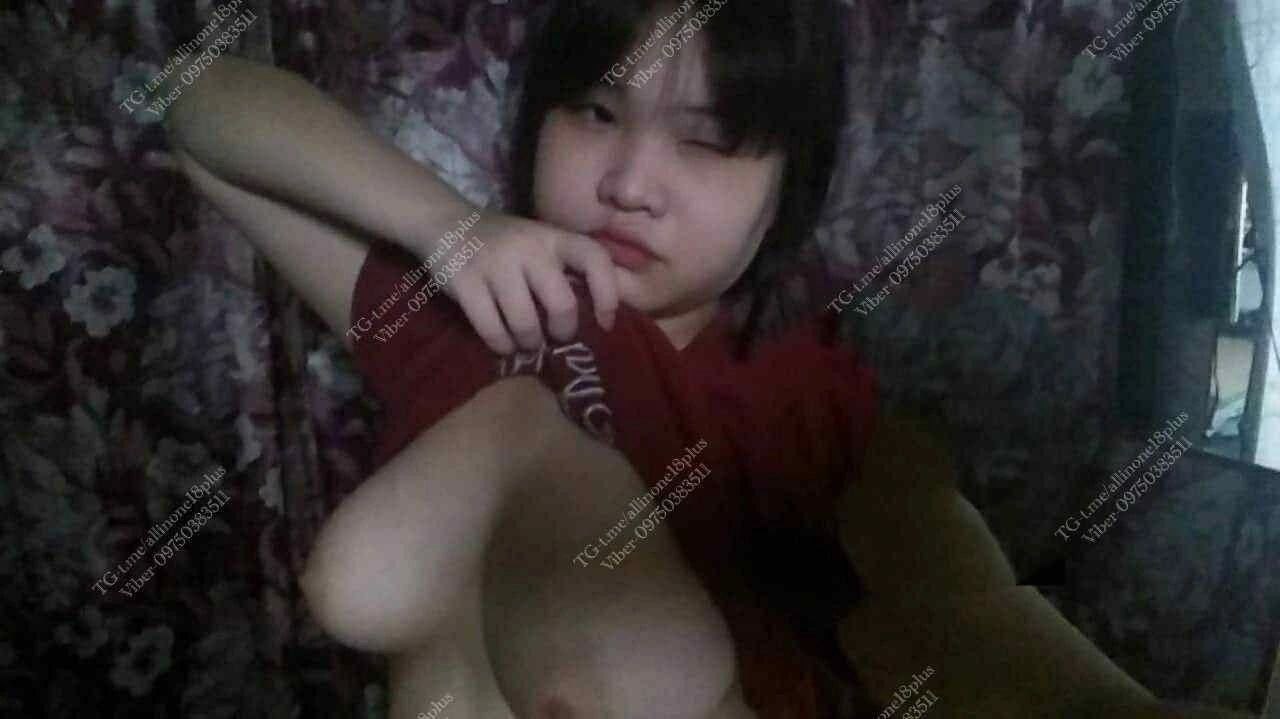 ဖွေးအုနေတဲ့ စနေနှစ်ခိုင်နဲ့ ချူဘီ လေး